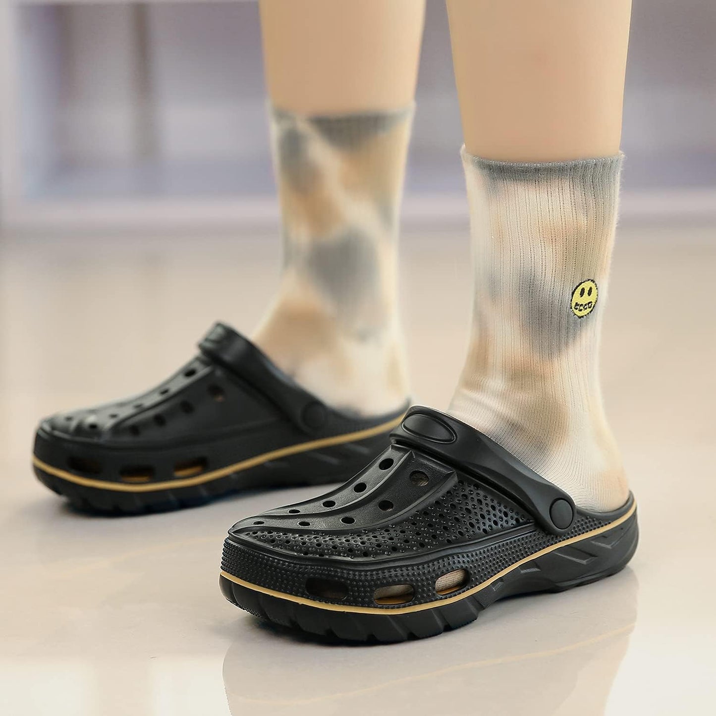 Men's and women's arched wooden-bottom flat shoes with a flat sole, garden shoes, casual shoes, non-buckle outdoor beach water shoes, detachable cushioning foot pads